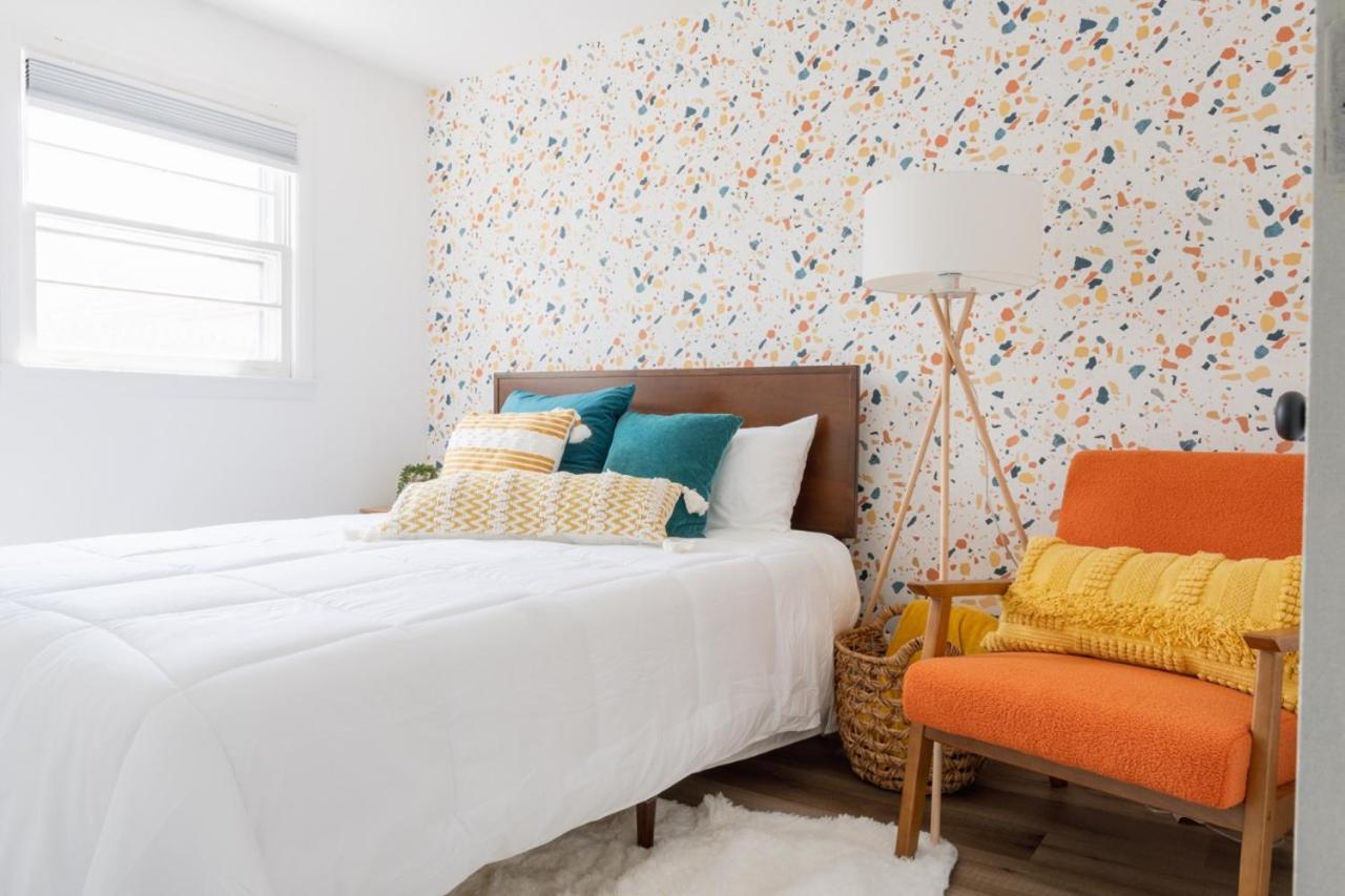 Retro Retreat Renovated 2Br, Desk, No Chore List! Kingston Exterior foto